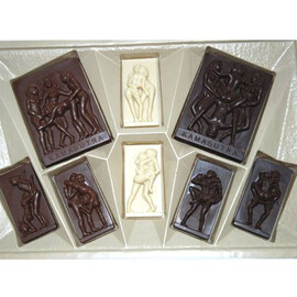 Комплект с шоколадови бонбони Pink Love  Подарък за Жена