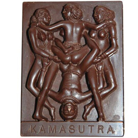 Комплект с шоколадови бонбони Pink Love  Подарък за Жена