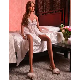 Ultimate Fantasy Dolls Carmenснимка 2