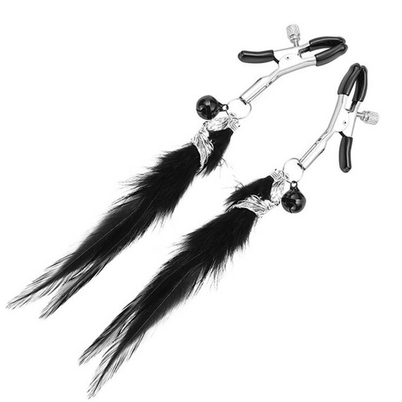 Щипки за зърна Nipple Clamps With Feathers Black  Аксесоари за жени