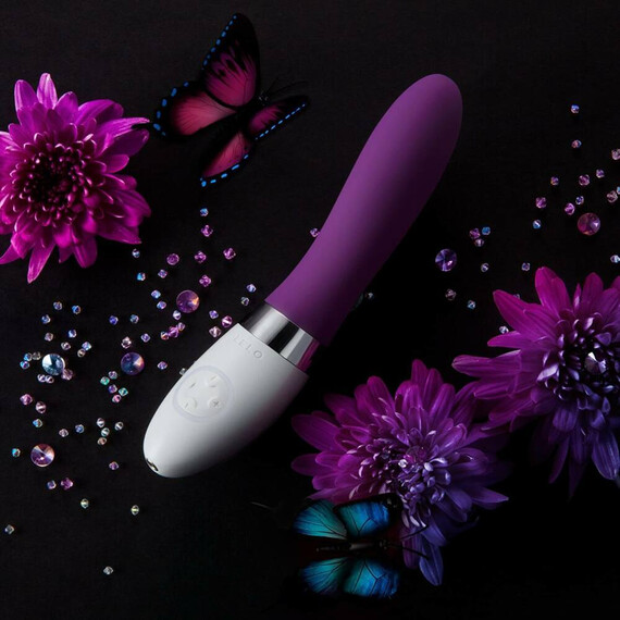 Вибратор LELO - LIV 2 VIBRATOR PLUM  Луксозни вибратори Вибратор LELO - LIV 2 VIBRATOR PLUM  Луксозни вибратори