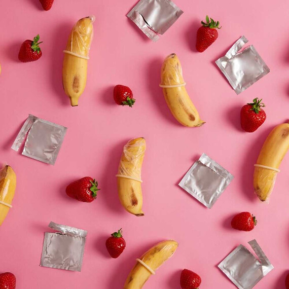 Релефни презервативи с точки Sure Exotic Flavor  Презервативи