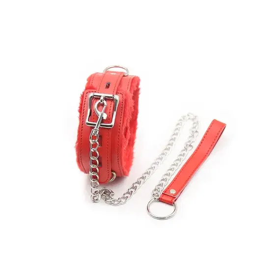 Червен нашийник с водач от кожа универсален размерснимка 2