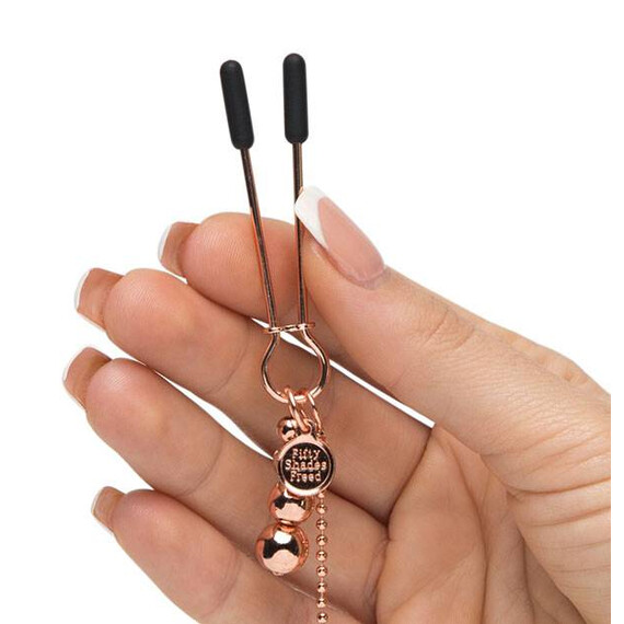 Щипки за зърна и клитор Fifty Shades of Grey  Аксесоари