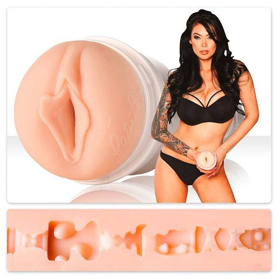 Реалистична вагина Tera Patrick  Мастурбатори